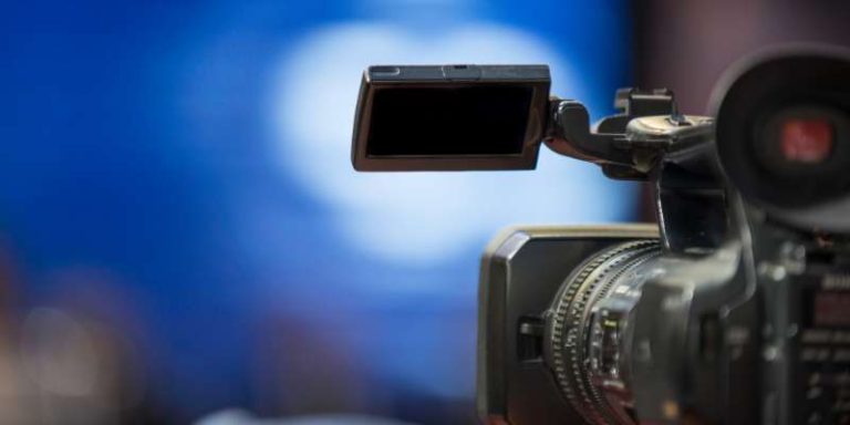 AI-Video-Generators-Transforming-Corporate-Training-Materials.jpg